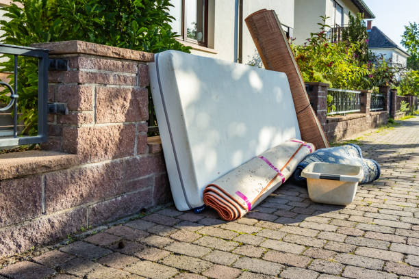 Best Construction Debris Removal  in Kaukauna, WI